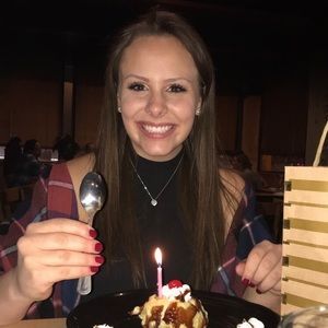 Meet your Posher, Suzie